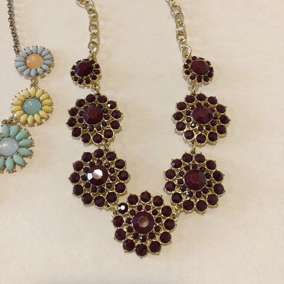 Costume Jewelry Set of Two Necklaces - Picture 3 of 3